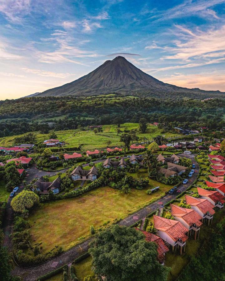 Montana De Fuego Mountain Resort & Spa Ла Фортуна Экстерьер фото