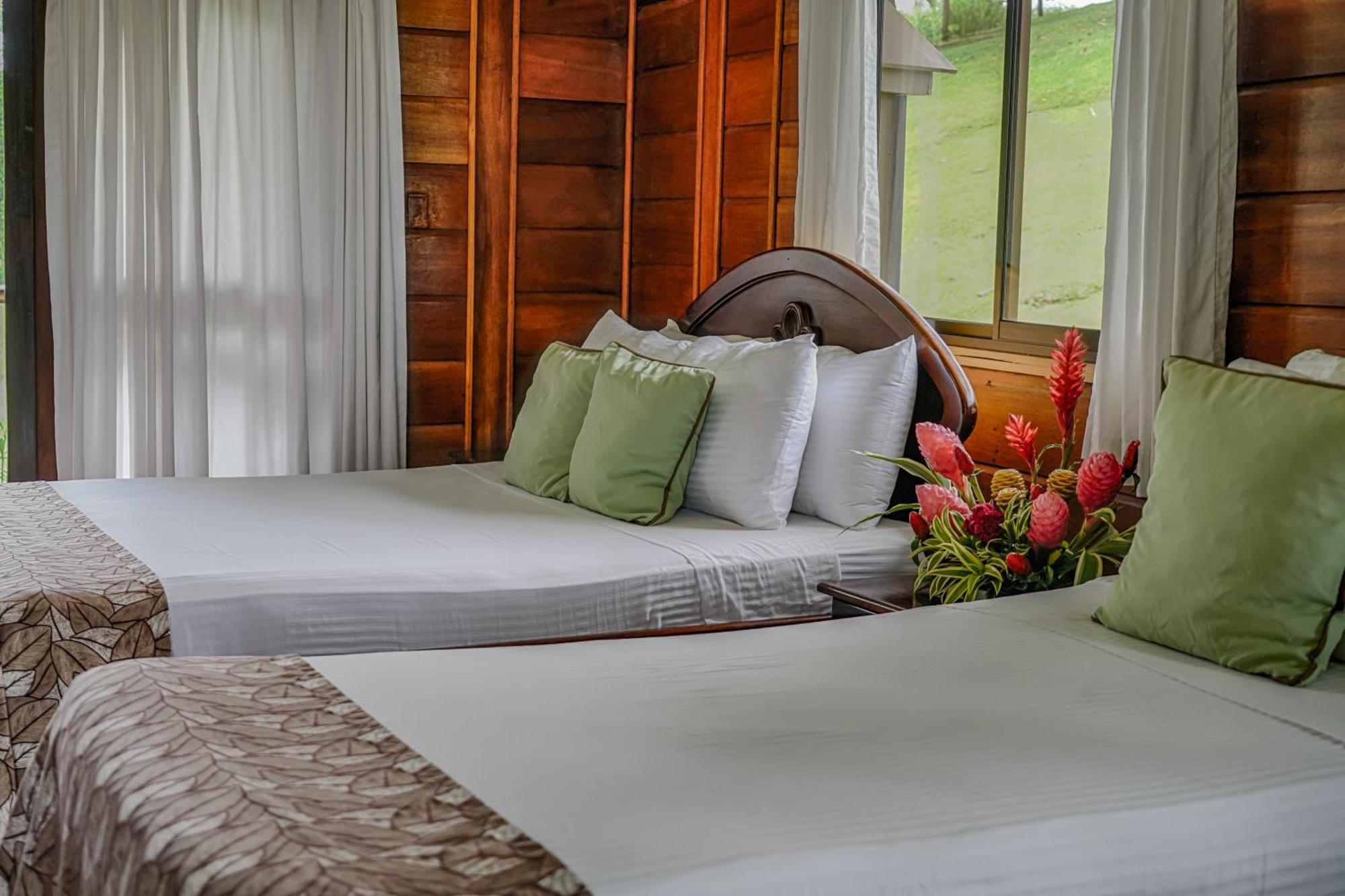 Montana De Fuego Mountain Resort & Spa Ла Фортуна Номер фото