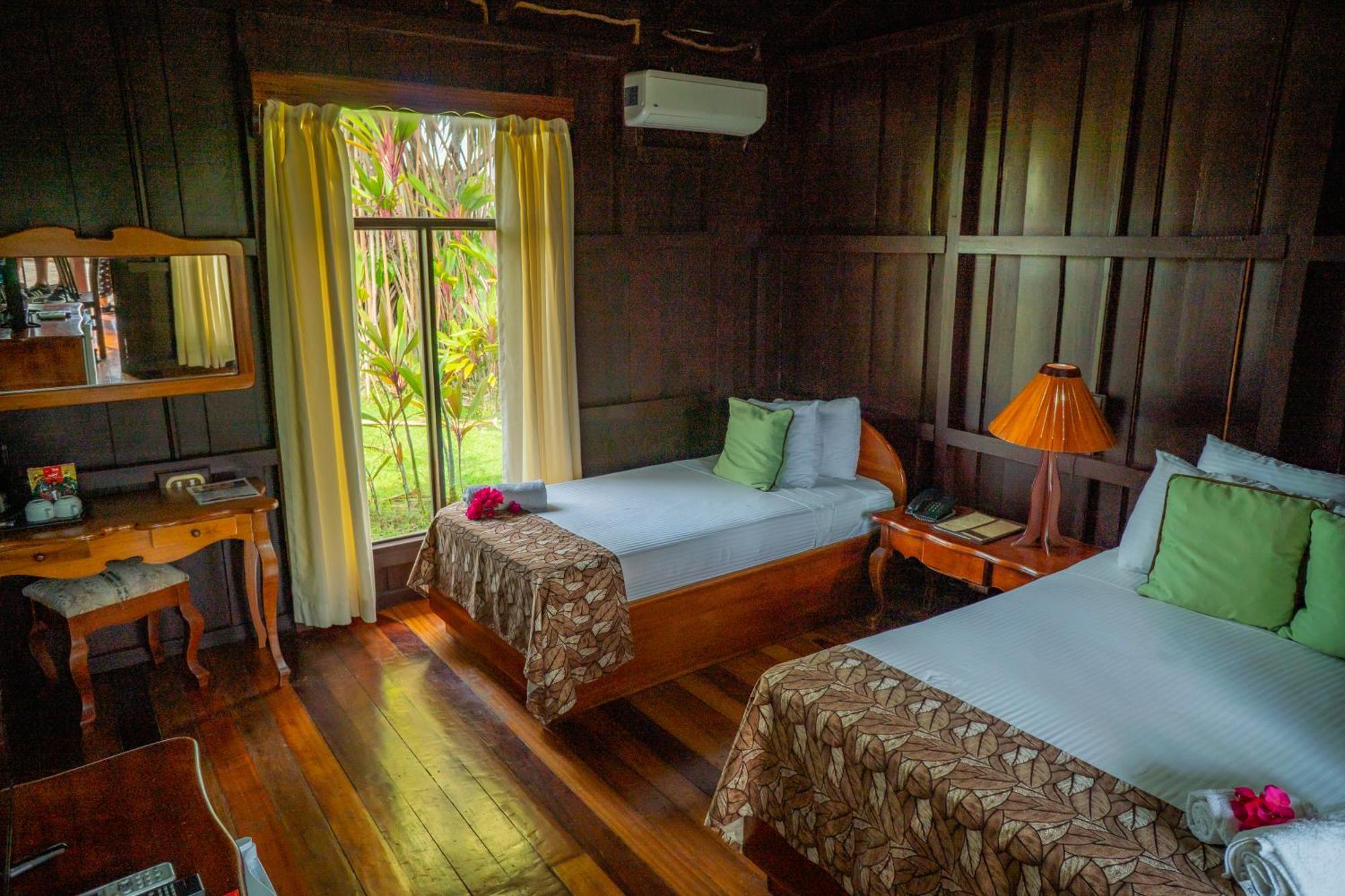 Montana De Fuego Mountain Resort & Spa Ла Фортуна Номер фото